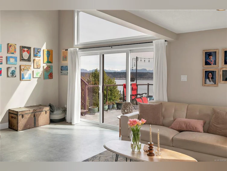 241 S Alder Street, Campbell River, BC, V9W 2M9 - 7