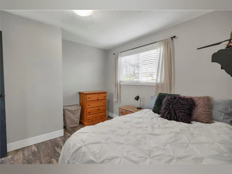 241 S Alder Street, Campbell River, BC, V9W 2M9 - 36