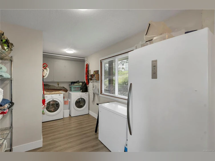 241 S Alder Street, Campbell River, BC, V9W 2M9 - 45
