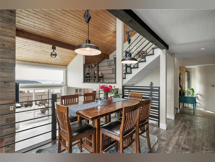 241 S Alder Street, Campbell River, BC, V9W 2M9 - 12