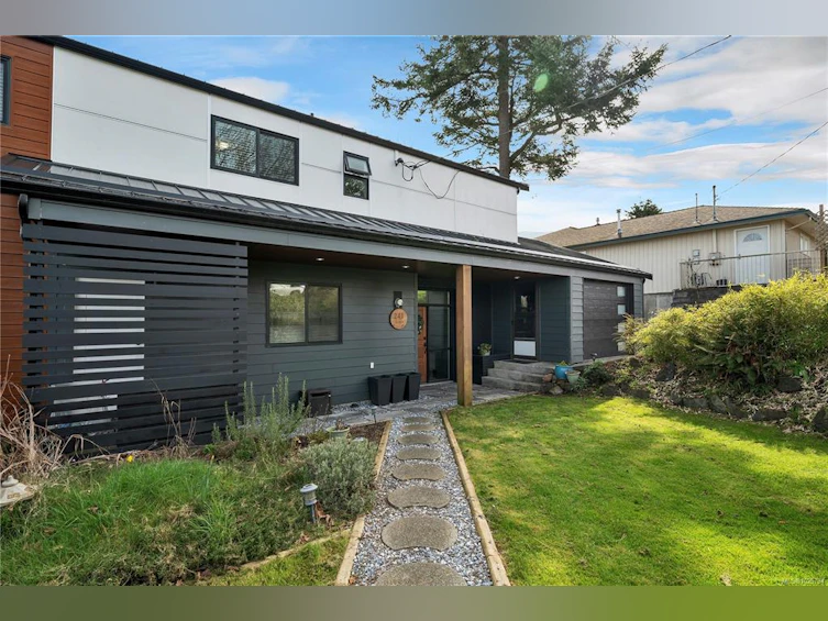 241 S Alder Street, Campbell River, BC, V9W 2M9 - 64
