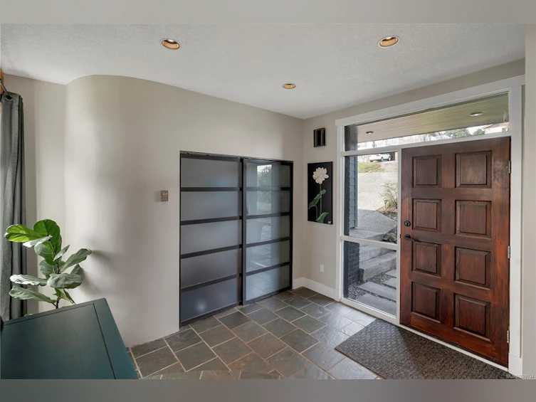 241 S Alder Street, Campbell River, BC, V9W 2M9 - 46