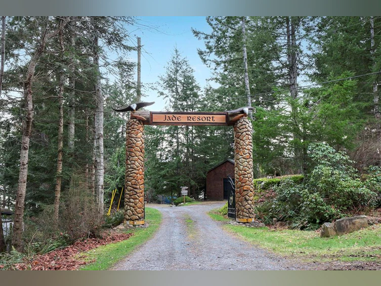 774 Cliffe Road, Quadra Island, BC, V0P 1N0 - 35