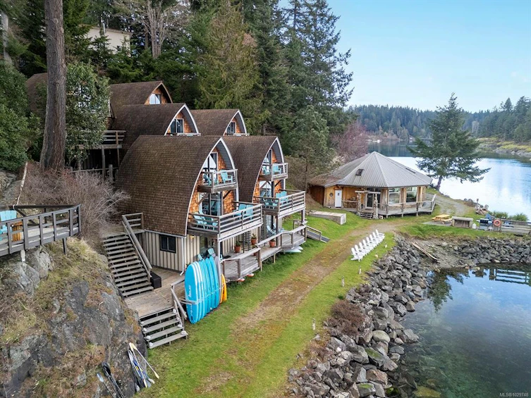 774 Cliffe Road, Quadra Island, BC, V0P 1N0 - 2