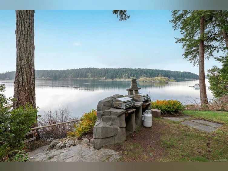 774 Cliffe Road, Quadra Island, BC, V0P 1N0 - 32