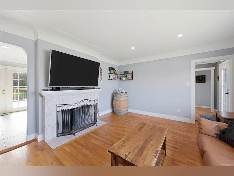3855 Seaton Street, Saanich, BC, V8Z 3W7 - 11