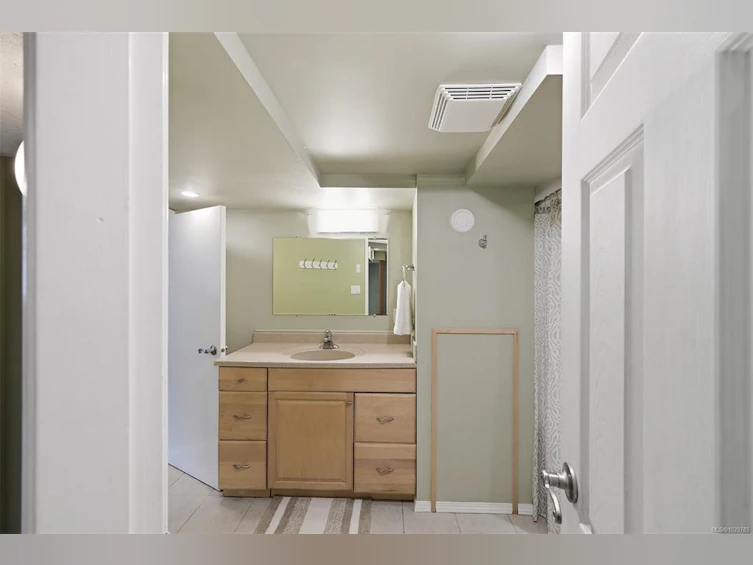 3855 Seaton Street, Saanich, BC, V8Z 3W7 - 53