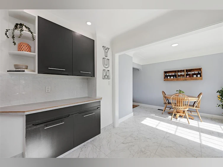 3855 Seaton Street, Saanich, BC, V8Z 3W7 - 19