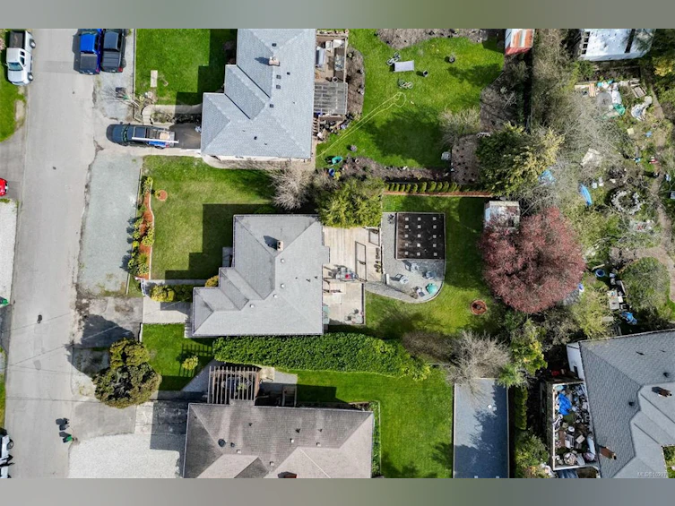 3855 Seaton Street, Saanich, BC, V8Z 3W7 - 5