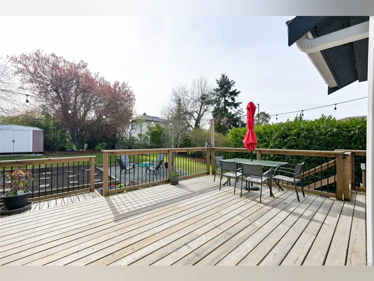 3855 Seaton Street, Saanich, BC, V8Z 3W7 - 23