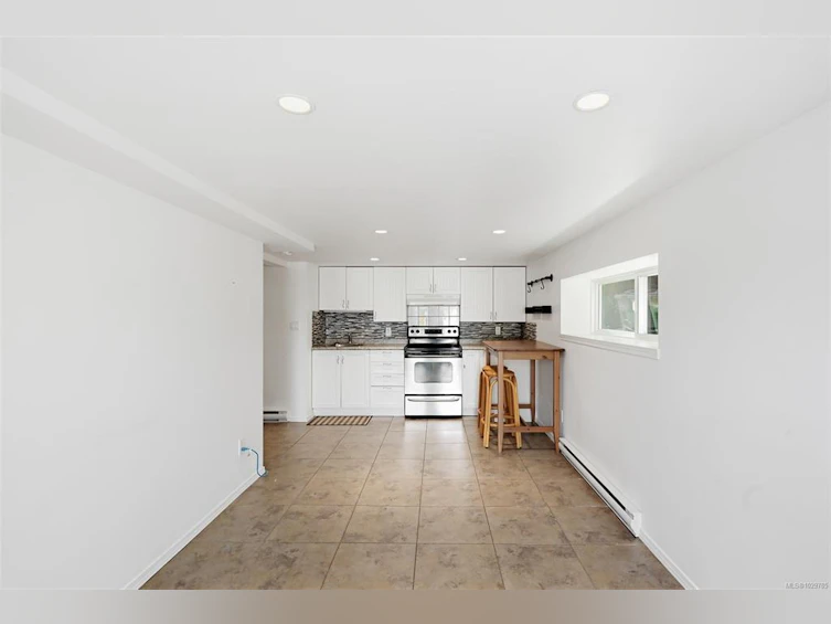 3855 Seaton Street, Saanich, BC, V8Z 3W7 - 40