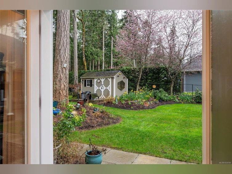 3936 Creekside Drive, Bowser/Deep Bay, BC, V0R 1G0 - 34