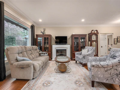 3936 Creekside Drive - 3