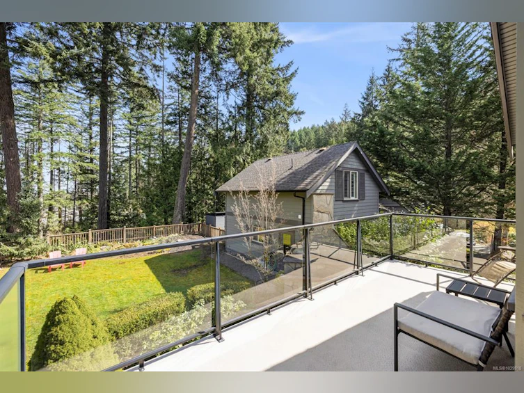 1054 River Road, Highlands, BC, V9B 6K2 - 25