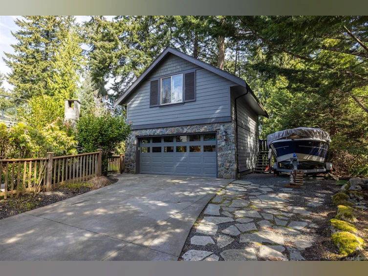 1054 River Road, Highlands, BC, V9B 6K2 - 51