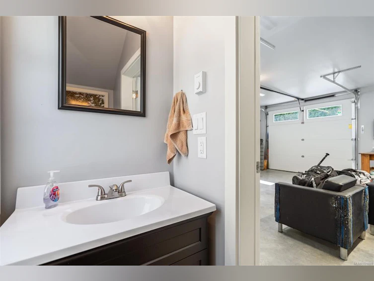 10011 Youbou Road, Youbou, BC, V0R 3E1 - 62
