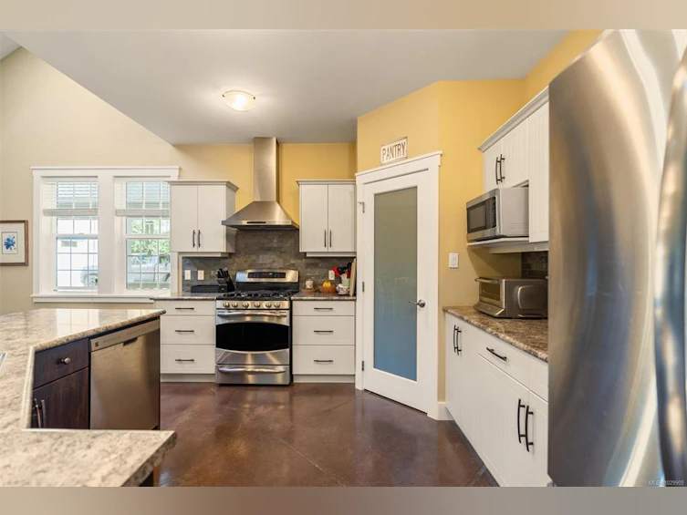 10011 Youbou Road, Youbou, BC, V0R 3E1 - 17