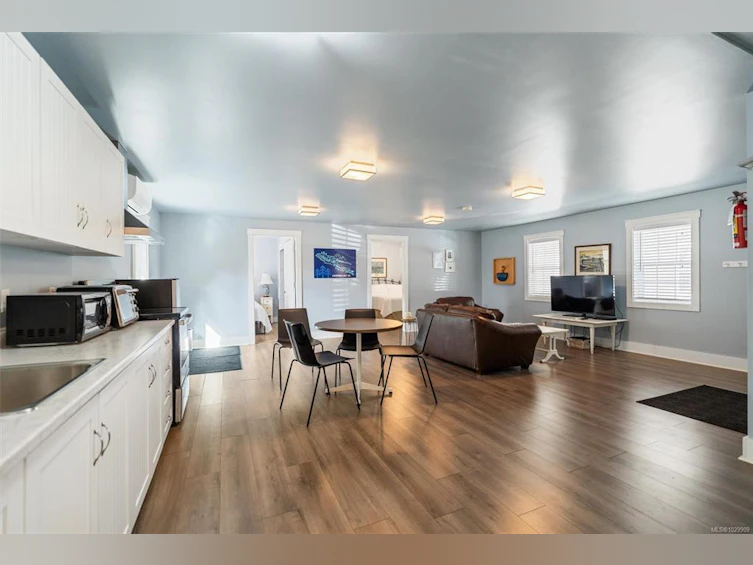 10011 Youbou Road, Youbou, BC, V0R 3E1 - 53