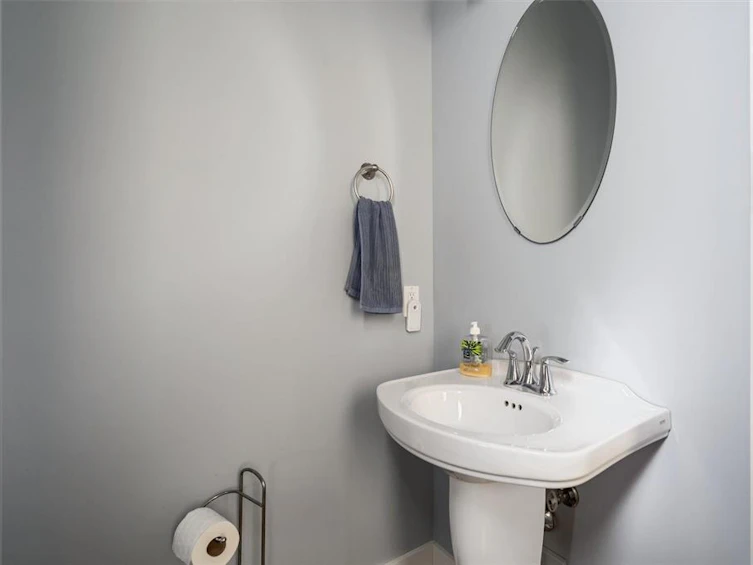 10011 Youbou Road, Youbou, BC, V0R 3E1 - 31