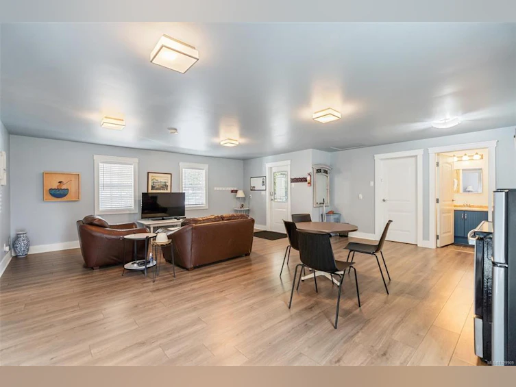 10011 Youbou Road, Youbou, BC, V0R 3E1 - 52