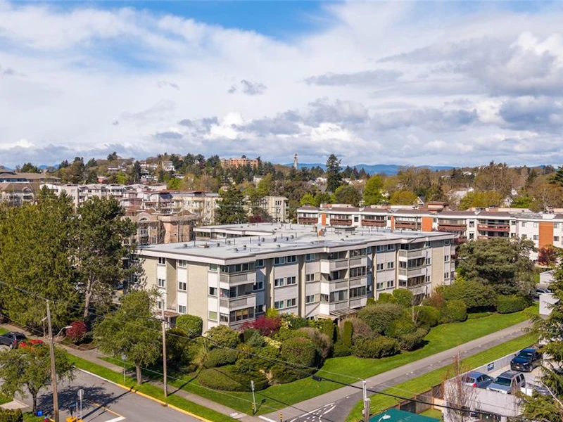 401 - 1525 Hillside Avenue, Victoria BC V8T 2C1