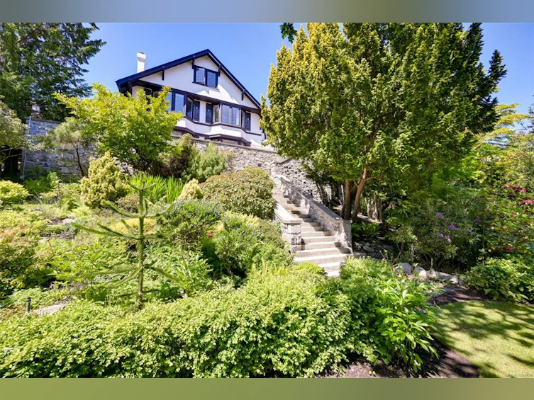 1630 York Place, Oak Bay, BC, V8R 5X2 - 84