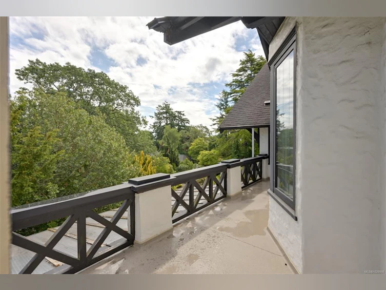 1630 York Place, Oak Bay, BC, V8R 5X2 - 55