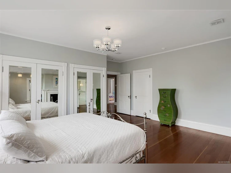 1630 York Place, Oak Bay, BC, V8R 5X2 - 51