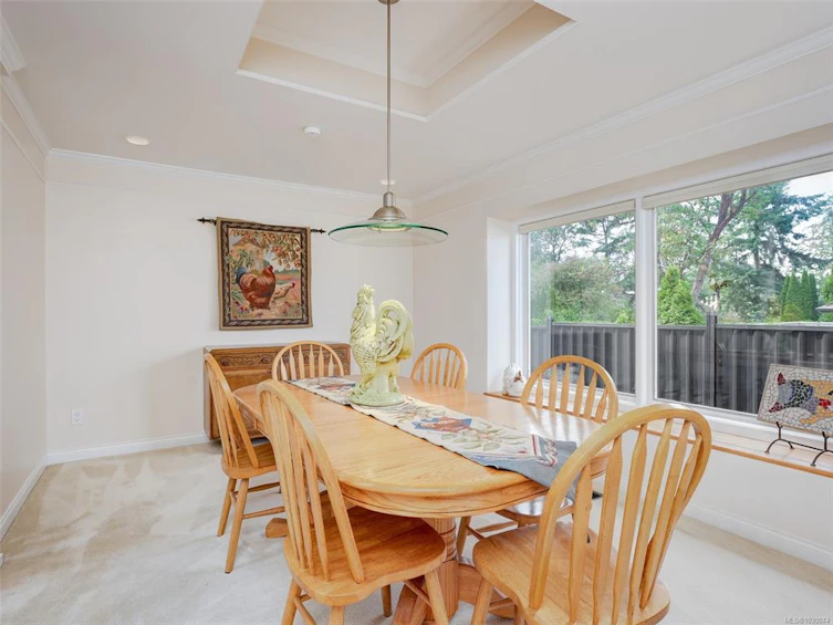 3914 Gibson Court, Saanich, BC, V8N 6E2 - 7