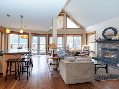 11464 Youbou Road - 5