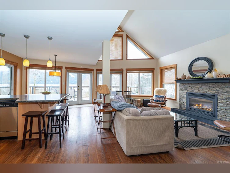 11464 Youbou Road, Youbou, BC, V0R 3E1 - 5