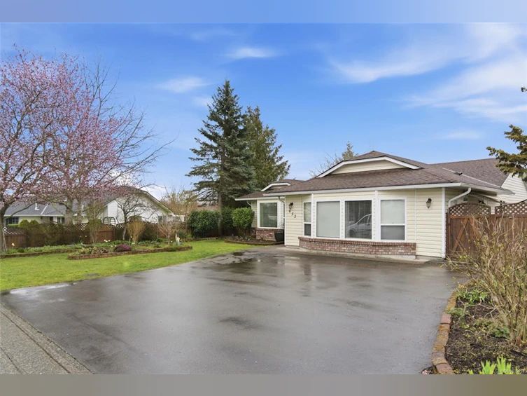 652 Ermineskin Avenue, Parksville, BC, V9P 1G2 - 17