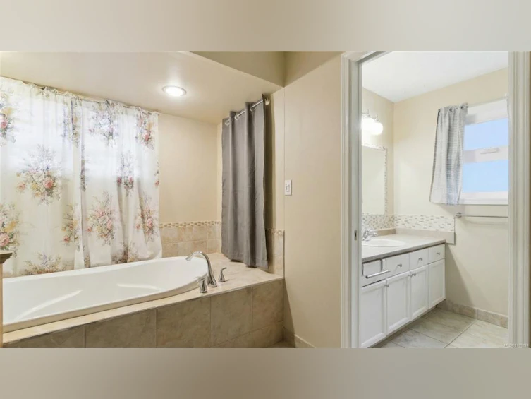 652 Ermineskin Avenue, Parksville, BC, V9P 1G2 - 25