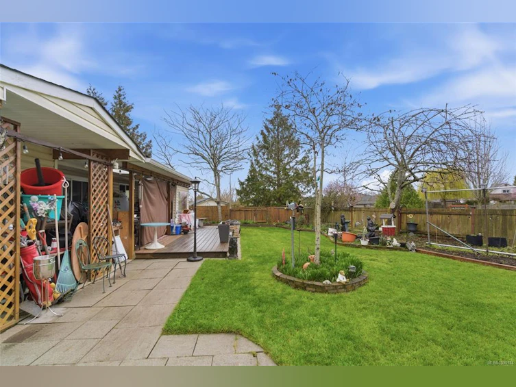 652 Ermineskin Avenue, Parksville, BC, V9P 1G2 - 8