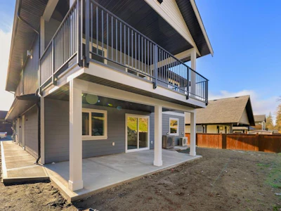 2035 Oakhill Place - 4