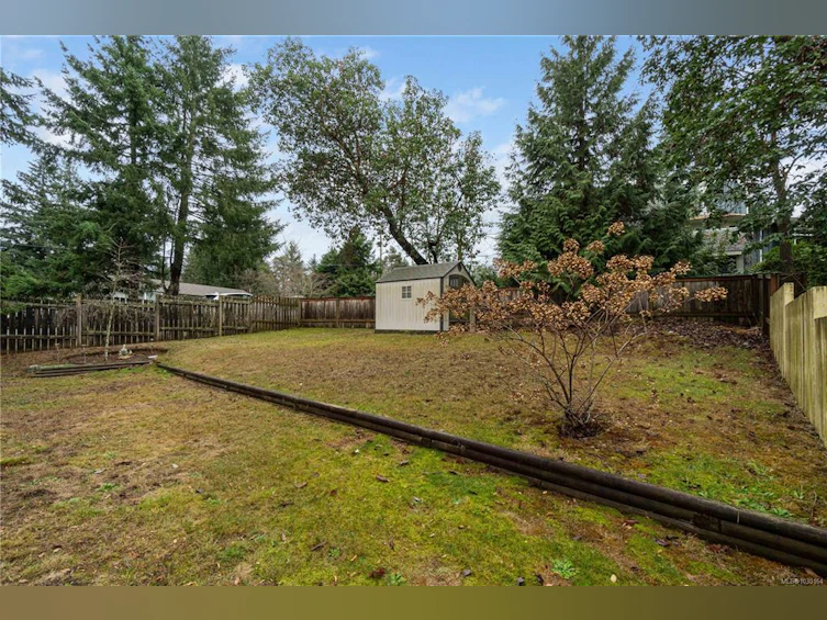 2629 Labieux Road, Nanaimo, BC, V9T 3N3 - 23