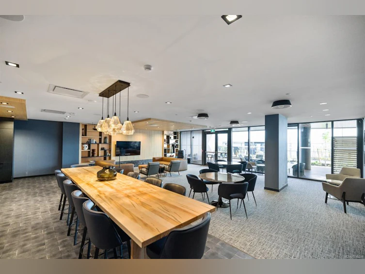 204-369 Tyee Road, Victoria, BC, V9A 0B6 - 24