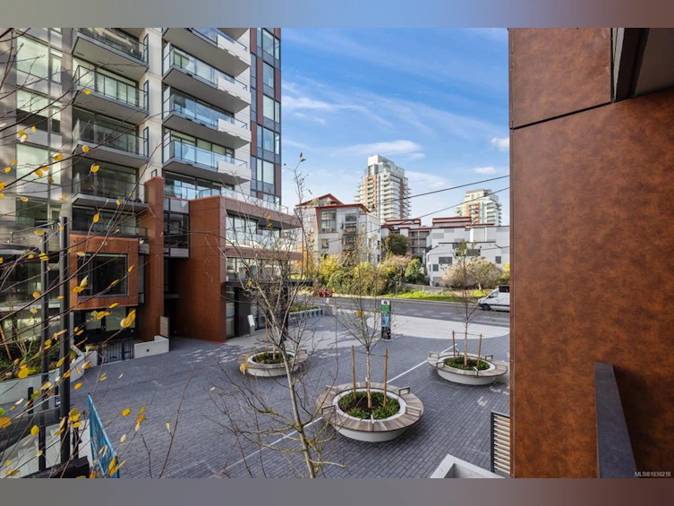 204-369 Tyee Road, Victoria, BC, V9A 0B6 - 28