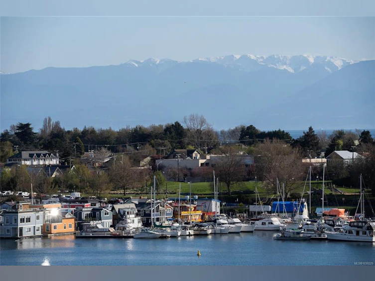 740/741-205 Kimta Road, Victoria, BC, V9A 6T5 - 30