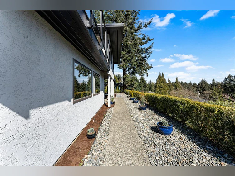 5198 Beckton Road, Saanich, BC, V8Y 2C1 - 63