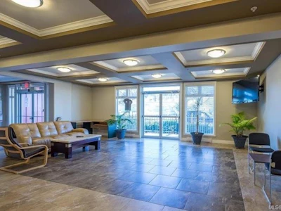 438 Wakesiah Avenue - 4