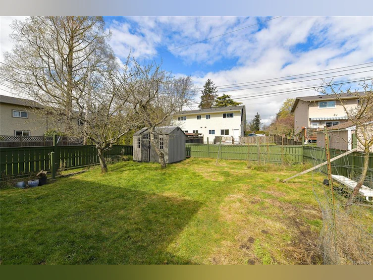 1716 Ashdale Place, Saanich, BC, V8N 1N9 - 16