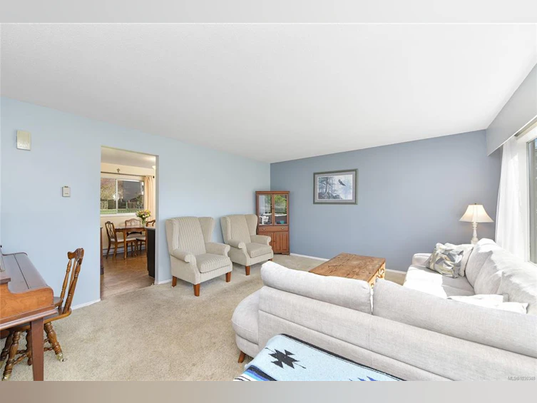 1716 Ashdale Place, Saanich, BC, V8N 1N9 - 4