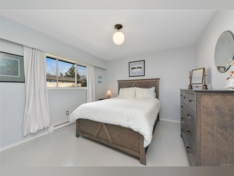 1716 Ashdale Place, Saanich, BC, V8N 1N9 - 9