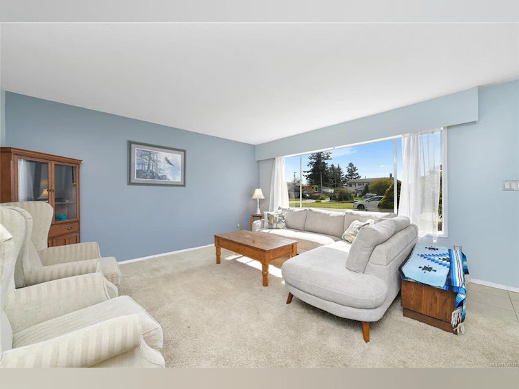 1716 Ashdale Place, Saanich, BC, V8N 1N9 - 3