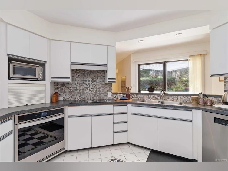817 Aros Road, Cobble Hill, BC, V8H 0A1 - 12
