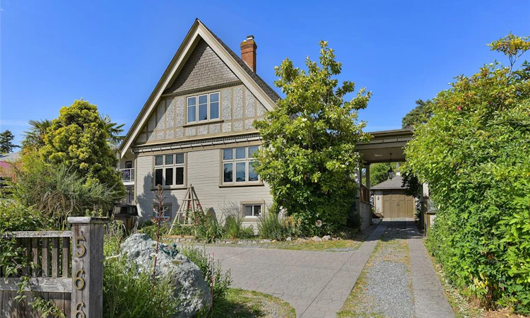 566 W Gorge Road
