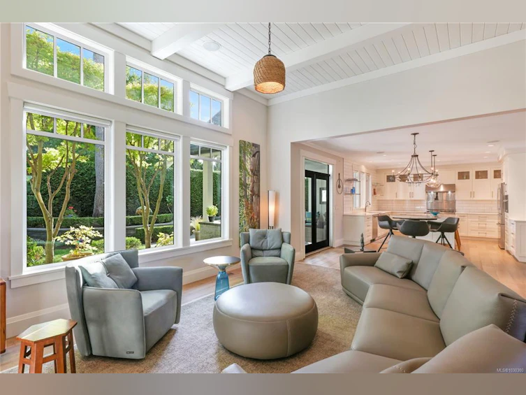 992 Bluffs Drive, Qualicum Beach, BC, V9K 0A2 - 10