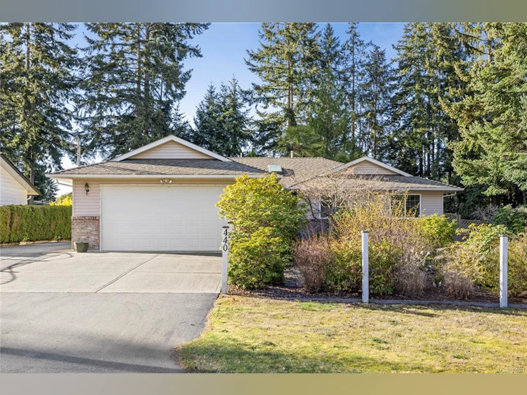 440 Quatna Road, Qualicum Beach, BC, V9K 1B5 - 41