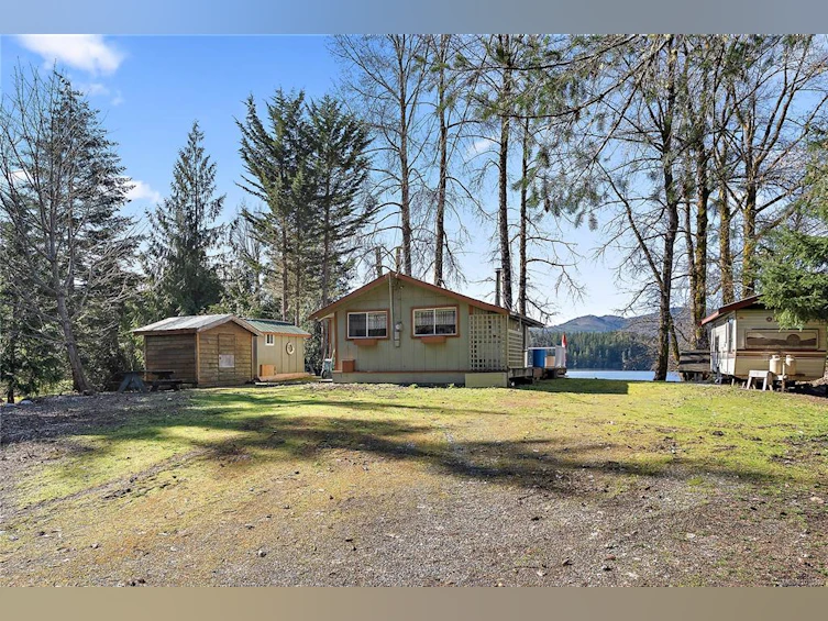 7302 Peri Road, Lake Cowichan, BC, V0R 2G1 - 8